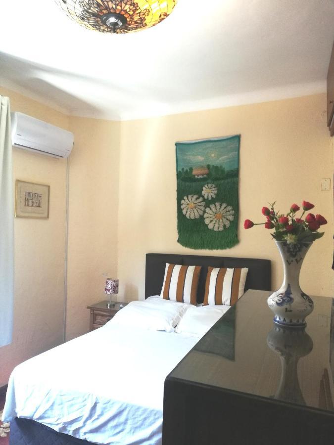 Private Room In Beautiful Home Монтевидео Экстерьер фото