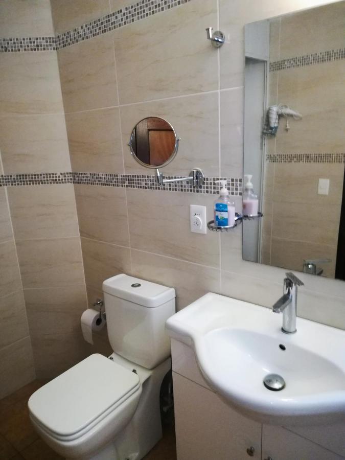 Private Room In Beautiful Home Монтевидео Экстерьер фото