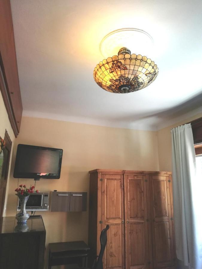 Private Room In Beautiful Home Монтевидео Экстерьер фото